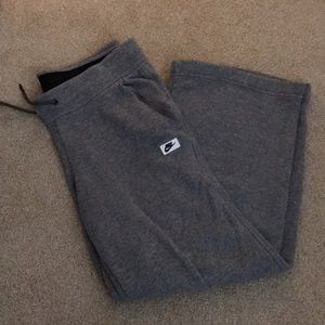 Gray Nike sweat pants! Size small